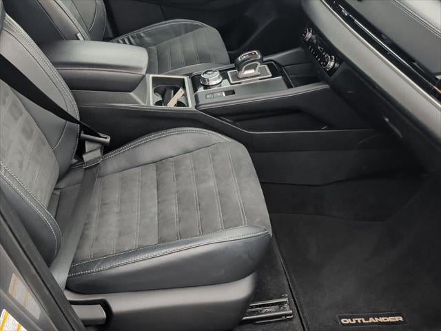 2022 Mitsubishi Outlander SE Launch Edition