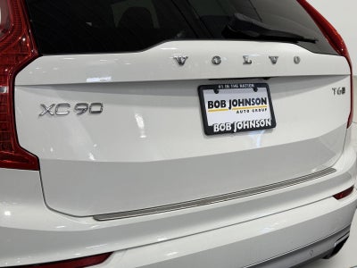 2018 Volvo XC90 T6 Momentum