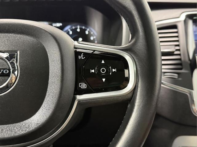2018 Volvo XC90 T6 Momentum