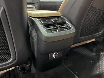 2018 Volvo XC90 T6 Momentum