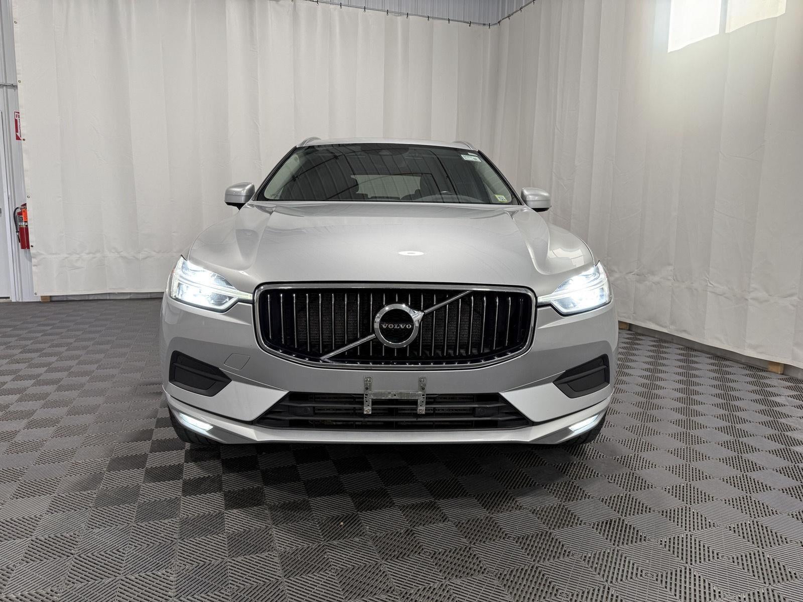 2021 Volvo XC60 T6 Momentum