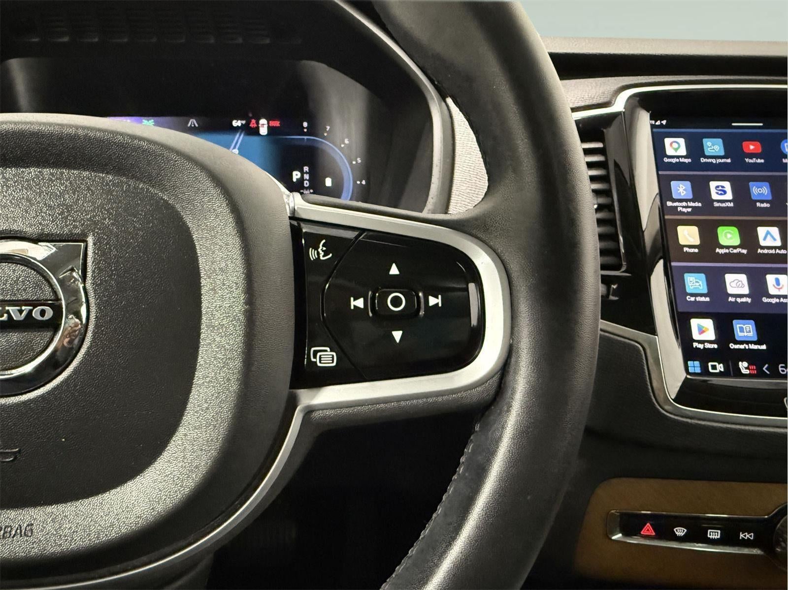 2023 Volvo XC90 B5 Plus