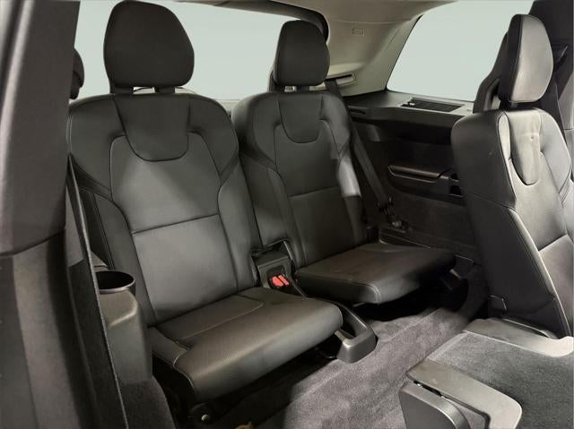 2023 Volvo XC90 B5 Plus