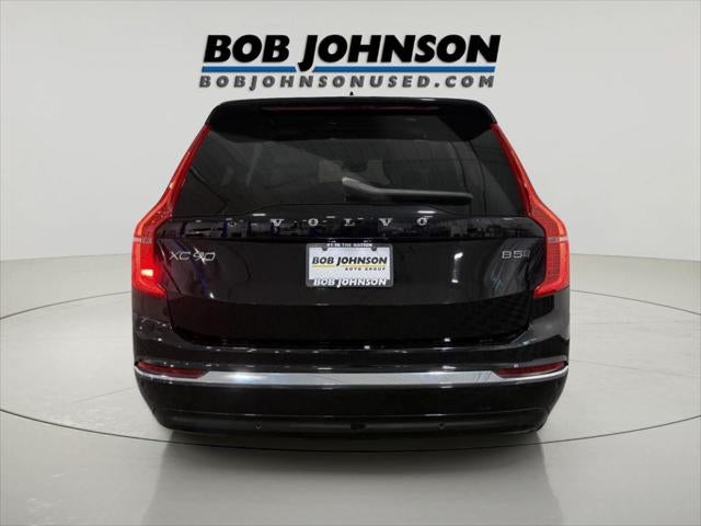 2023 Volvo XC90 B5 Plus