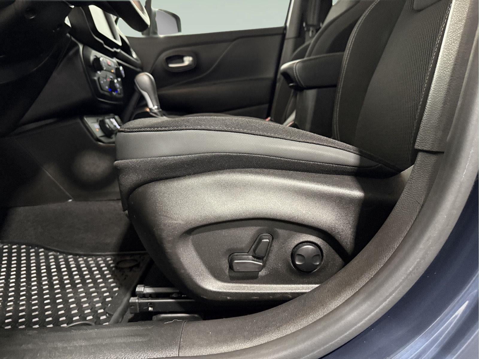 2023 Jeep Renegade Latitude 4x4