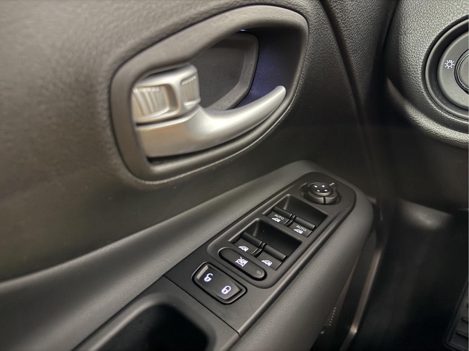 2023 Jeep Renegade Latitude 4x4