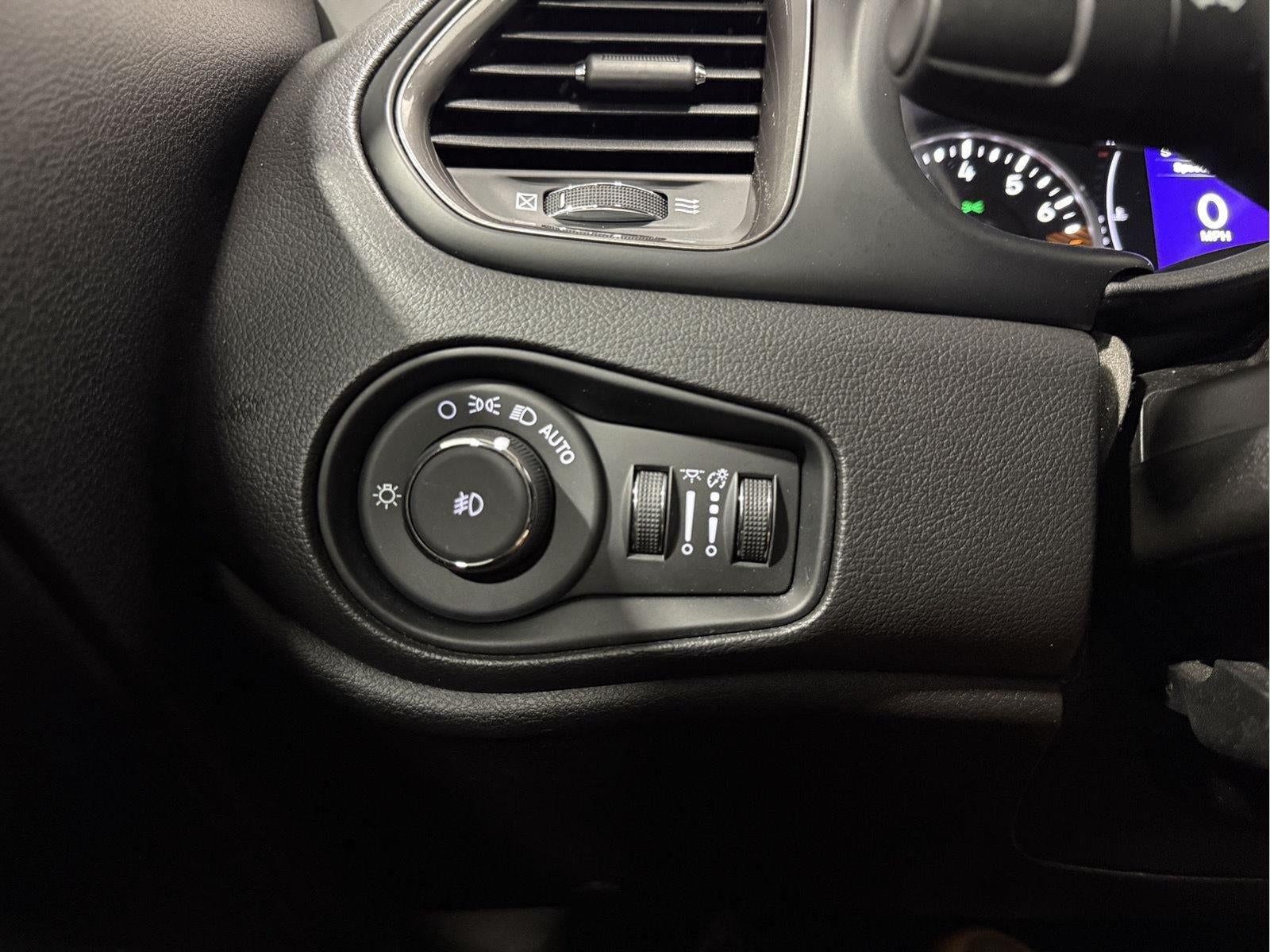 2023 Jeep Renegade Latitude 4x4