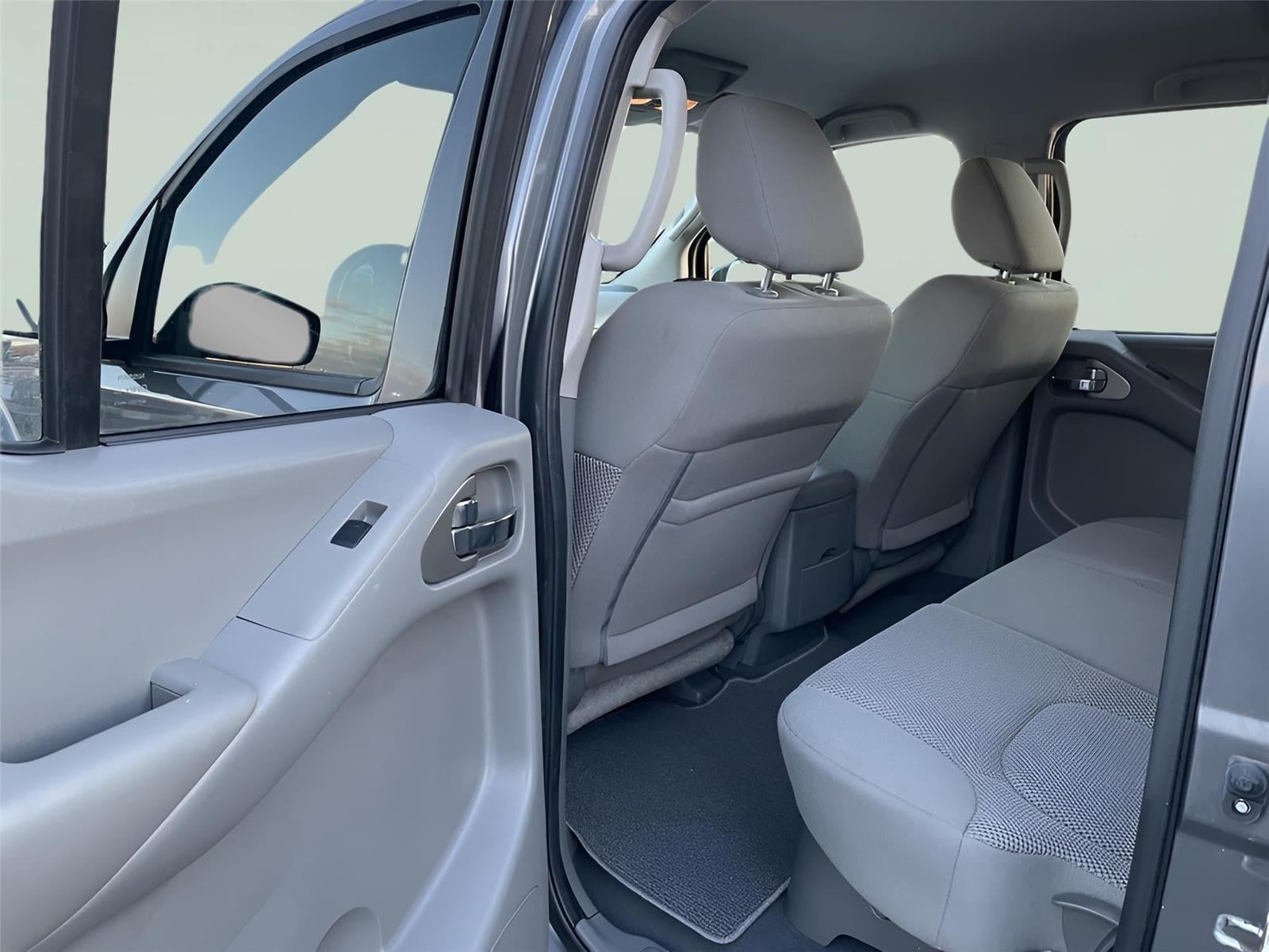 2020 Nissan Frontier SV