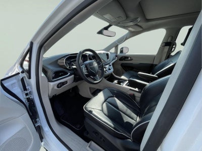 2023 Chrysler Pacifica Hybrid Limited
