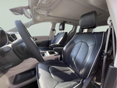 2023 Chrysler Pacifica Hybrid Limited