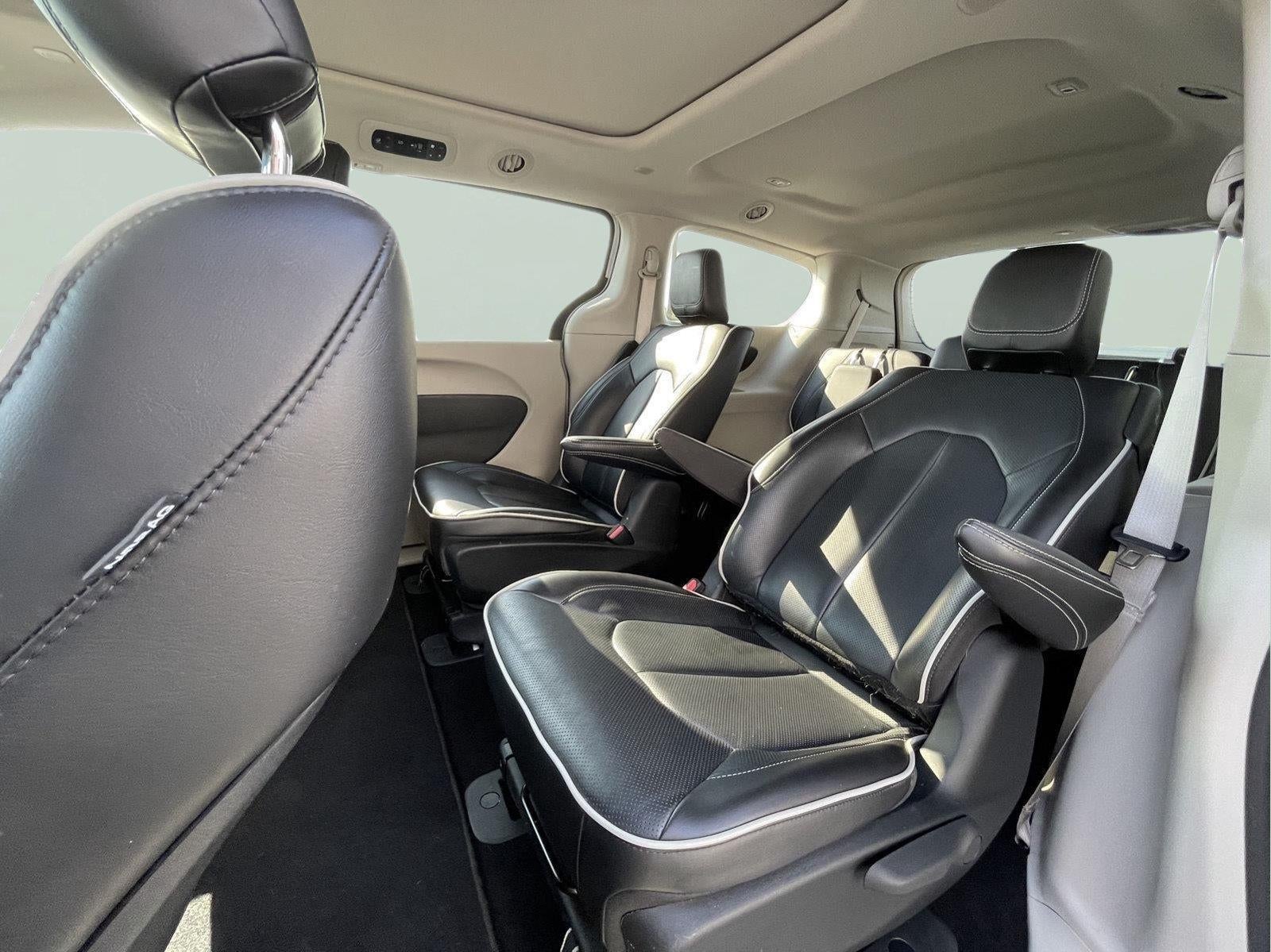 2023 Chrysler Pacifica Hybrid Limited