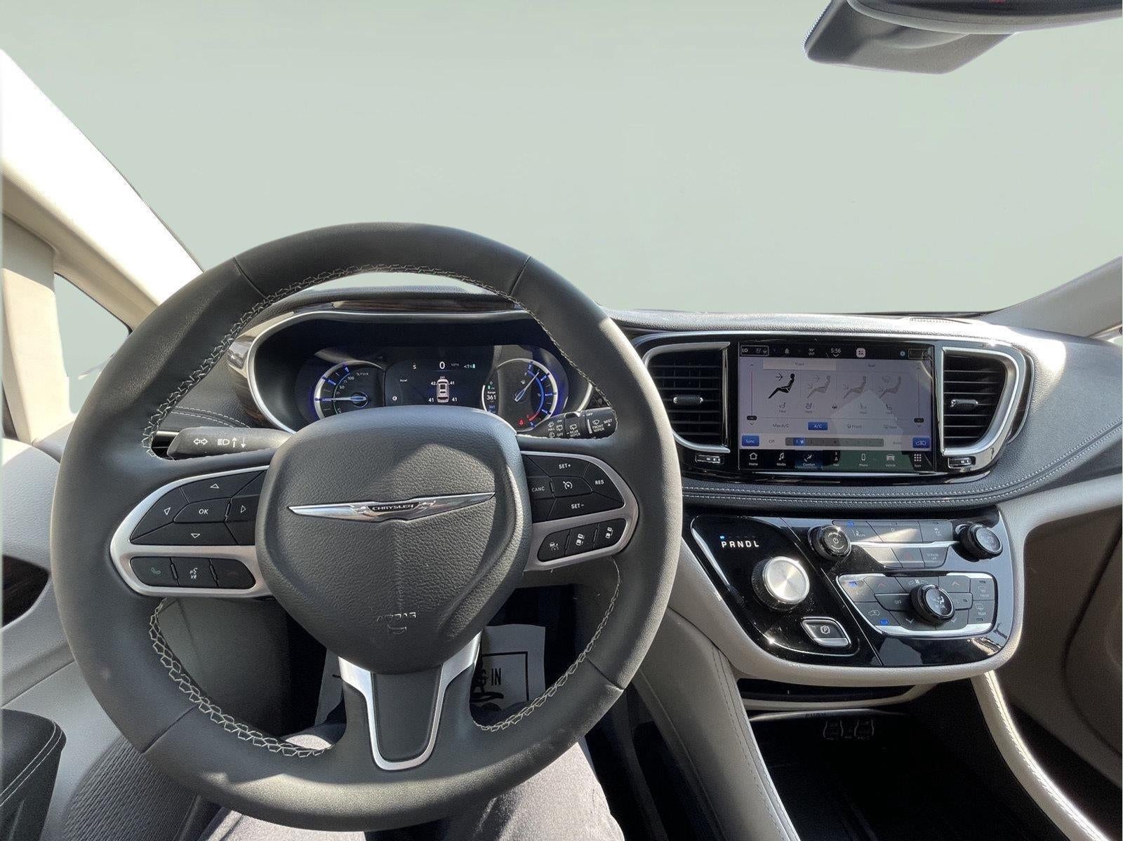 2023 Chrysler Pacifica Hybrid Limited