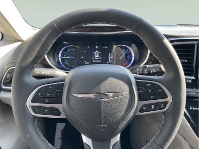 2023 Chrysler Pacifica Hybrid Limited
