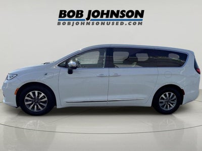 2023 Chrysler Pacifica Hybrid Limited