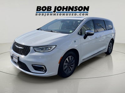 2023 Chrysler Pacifica Hybrid Limited