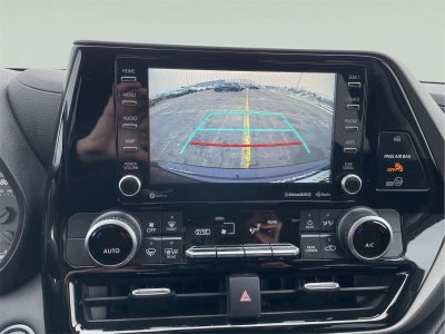 2021 Toyota Highlander LE