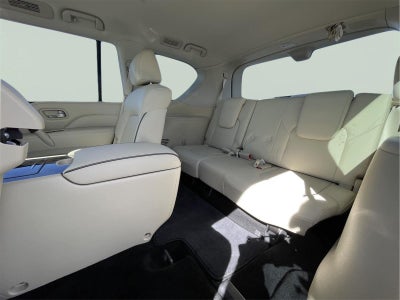 2022 INFINITI QX80 LUXE