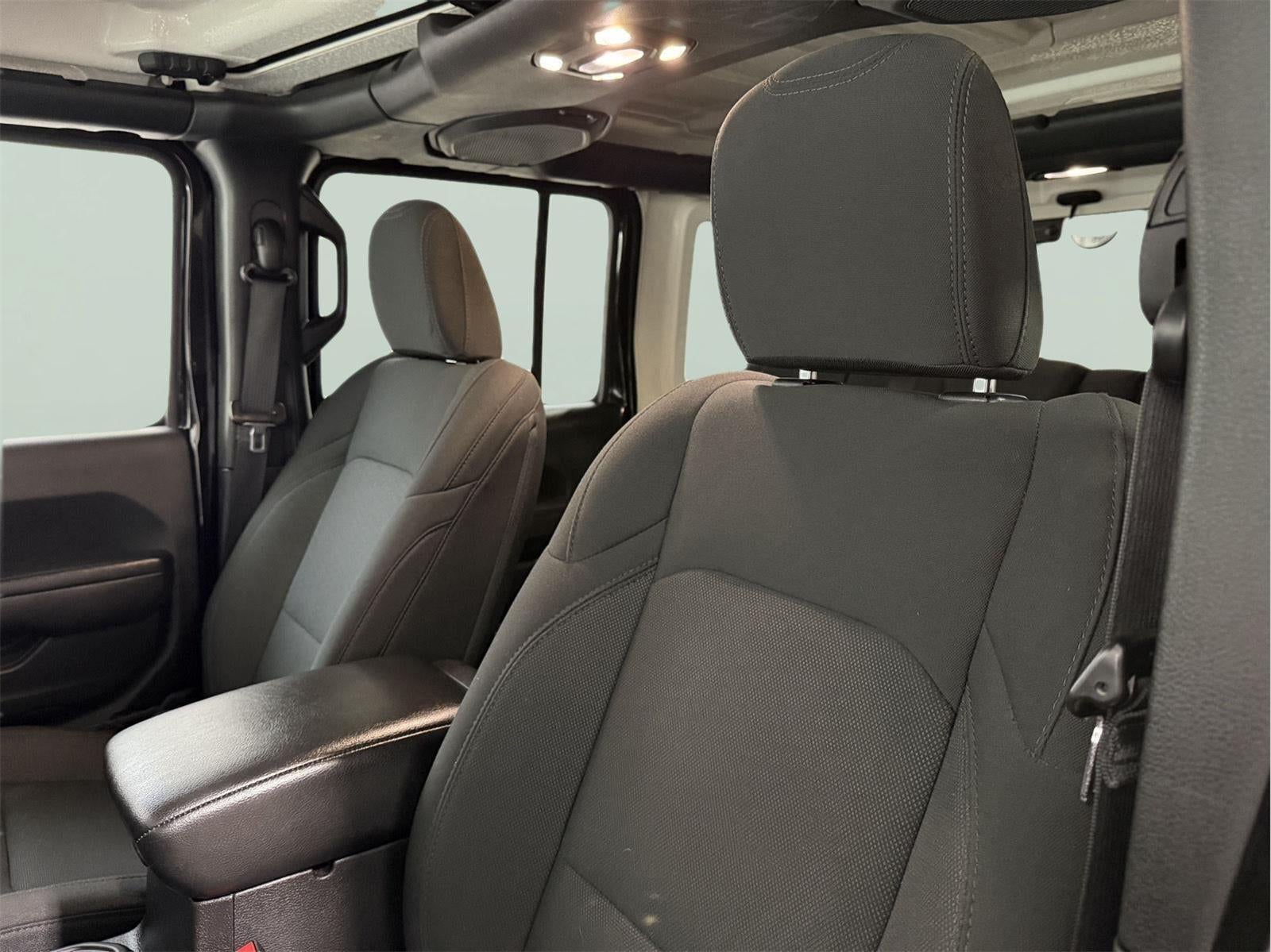 2022 Jeep Wrangler Unlimited Willys