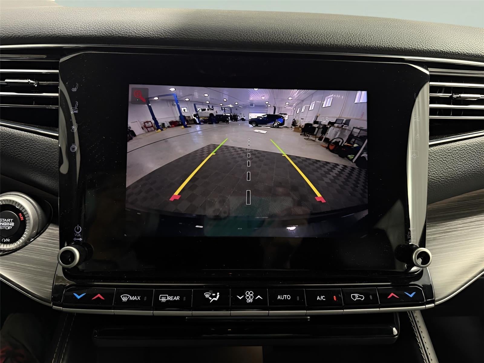 2023 Jeep Wagoneer L Series III