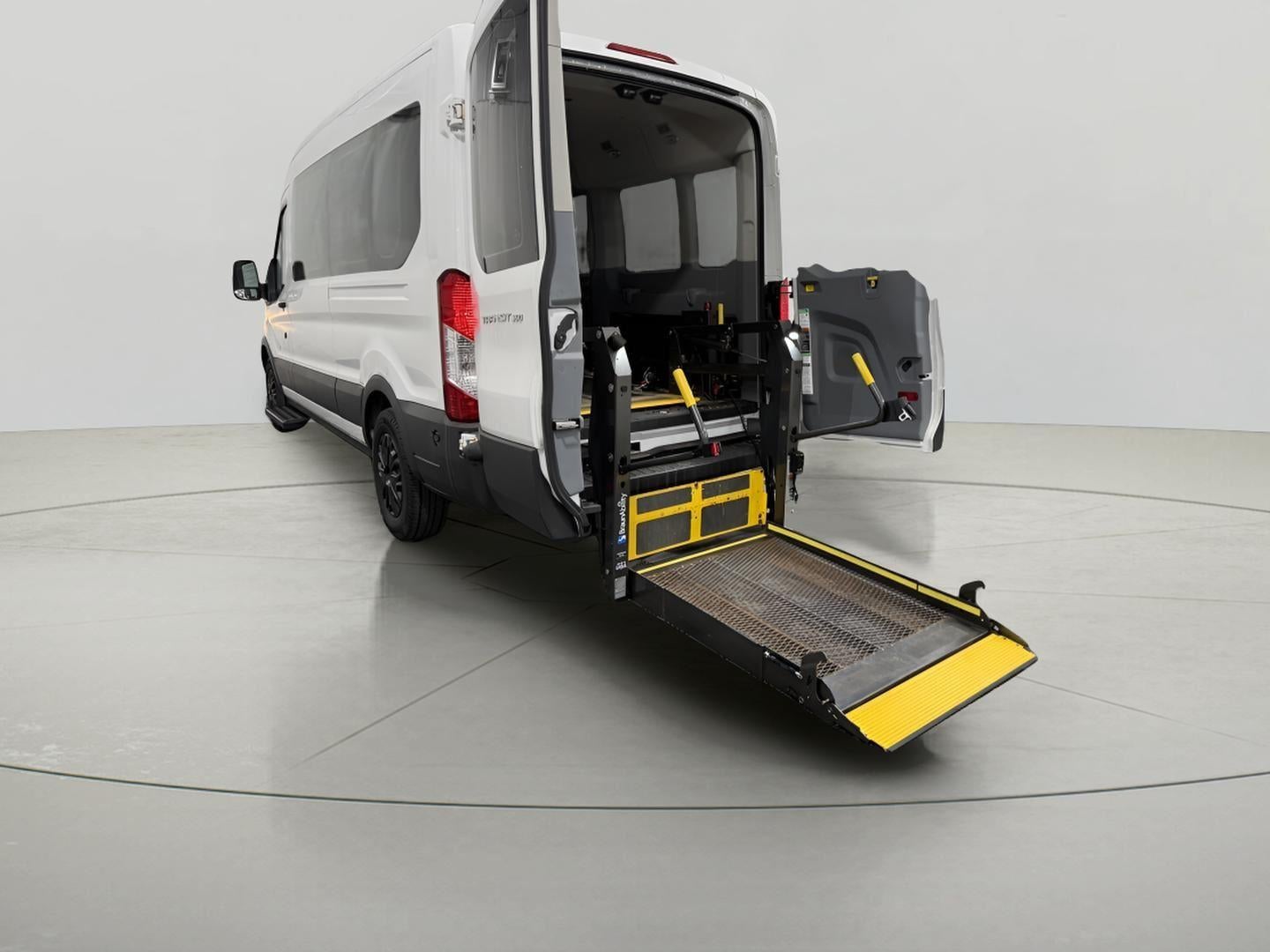 2017 Ford Transit Wagon XL