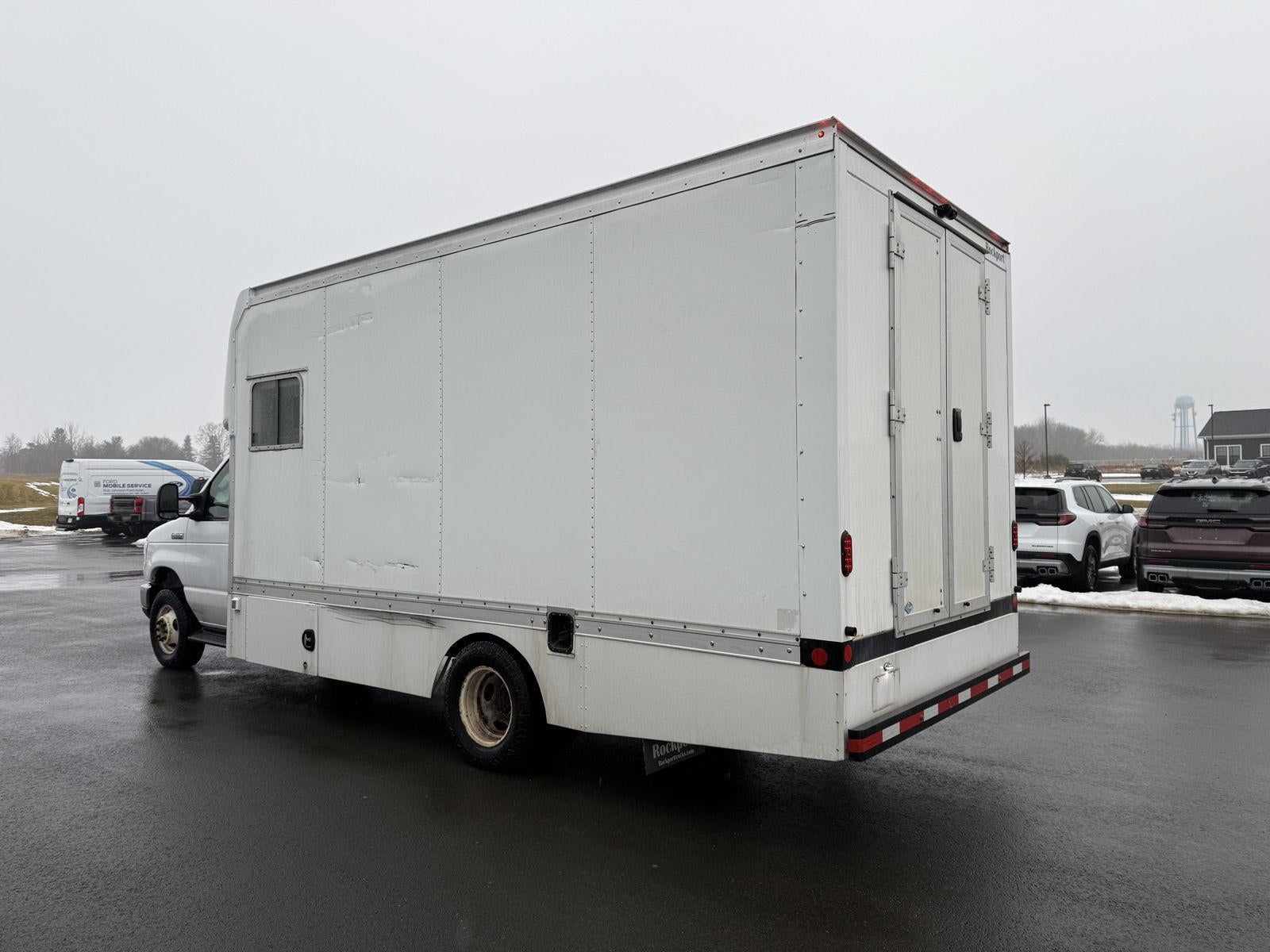 2019 Ford E-Series Cutaway E-450 DRW 158 WB
