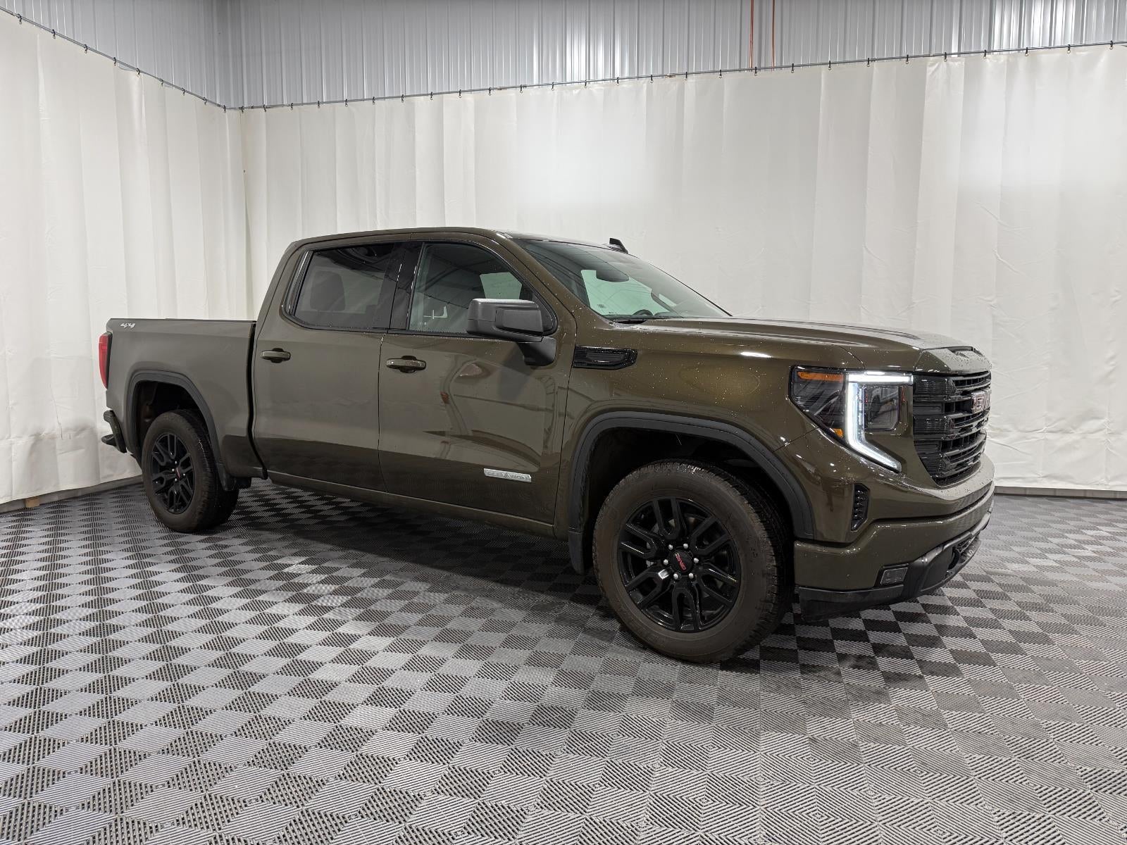 2024 GMC Sierra 1500 Elevation