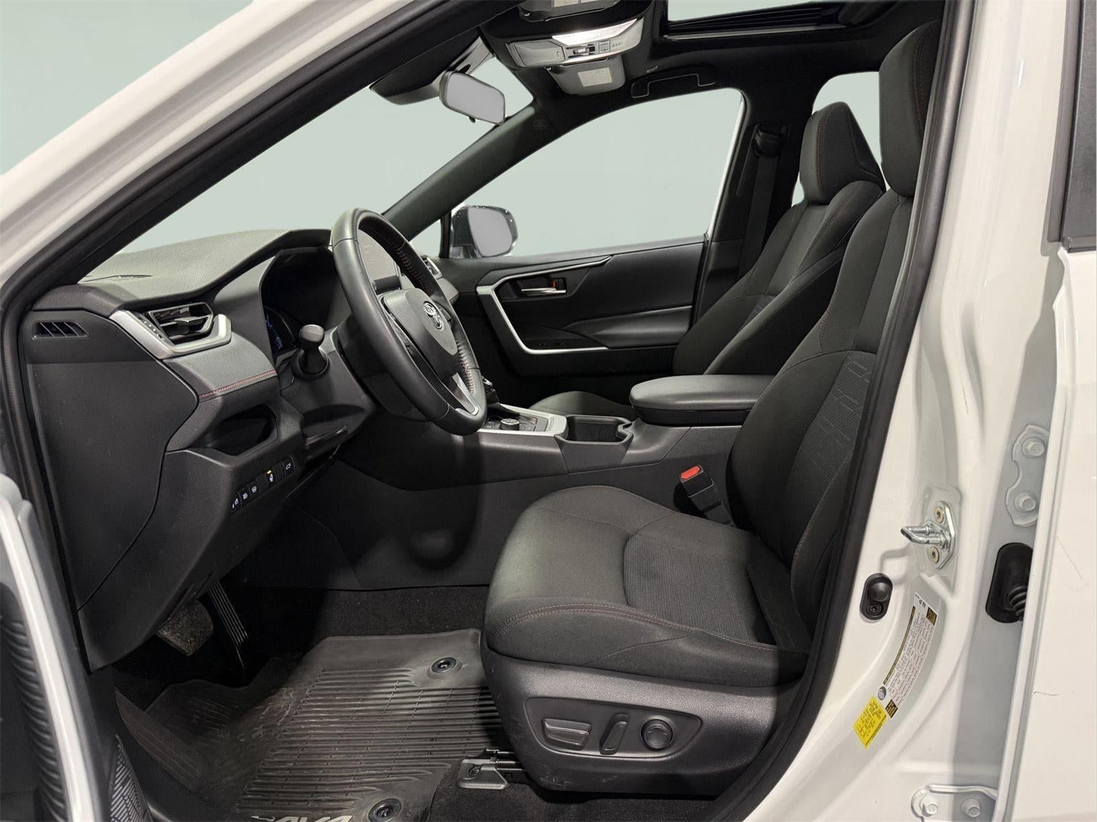 2024 Toyota RAV4 Prime SE