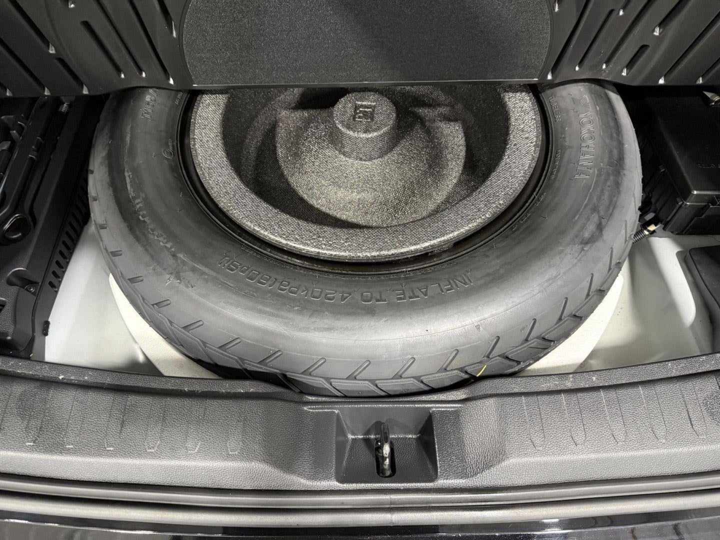 2024 Toyota RAV4 Prime SE