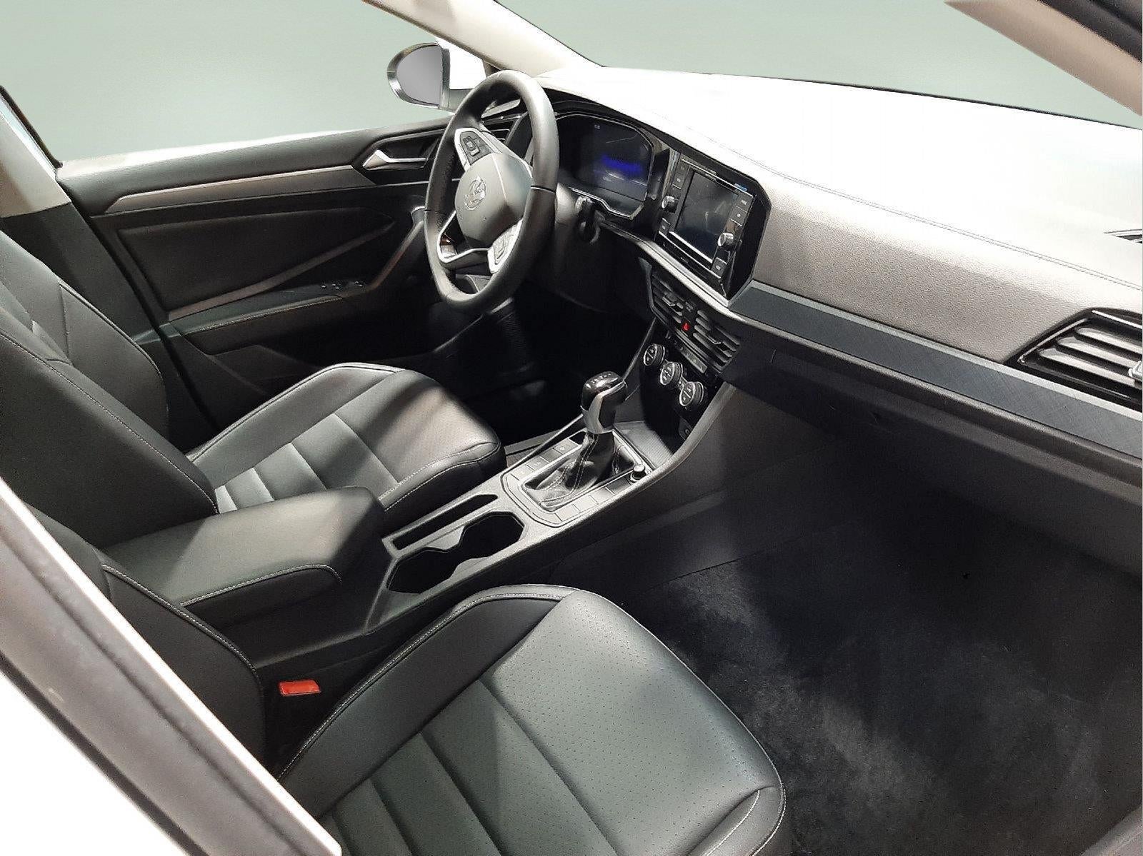 2022 Volkswagen Jetta SE